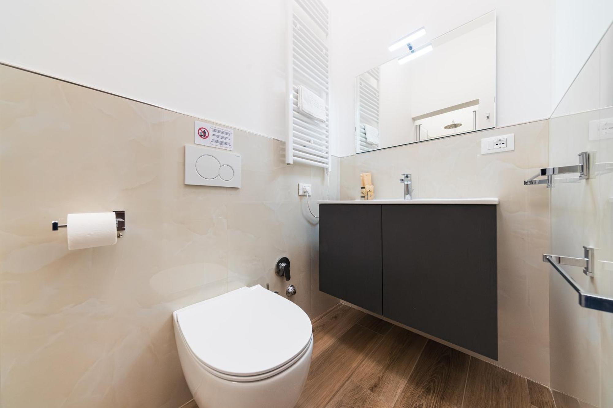New - Venturini Suites In Bologna Centre ภายนอก รูปภาพ