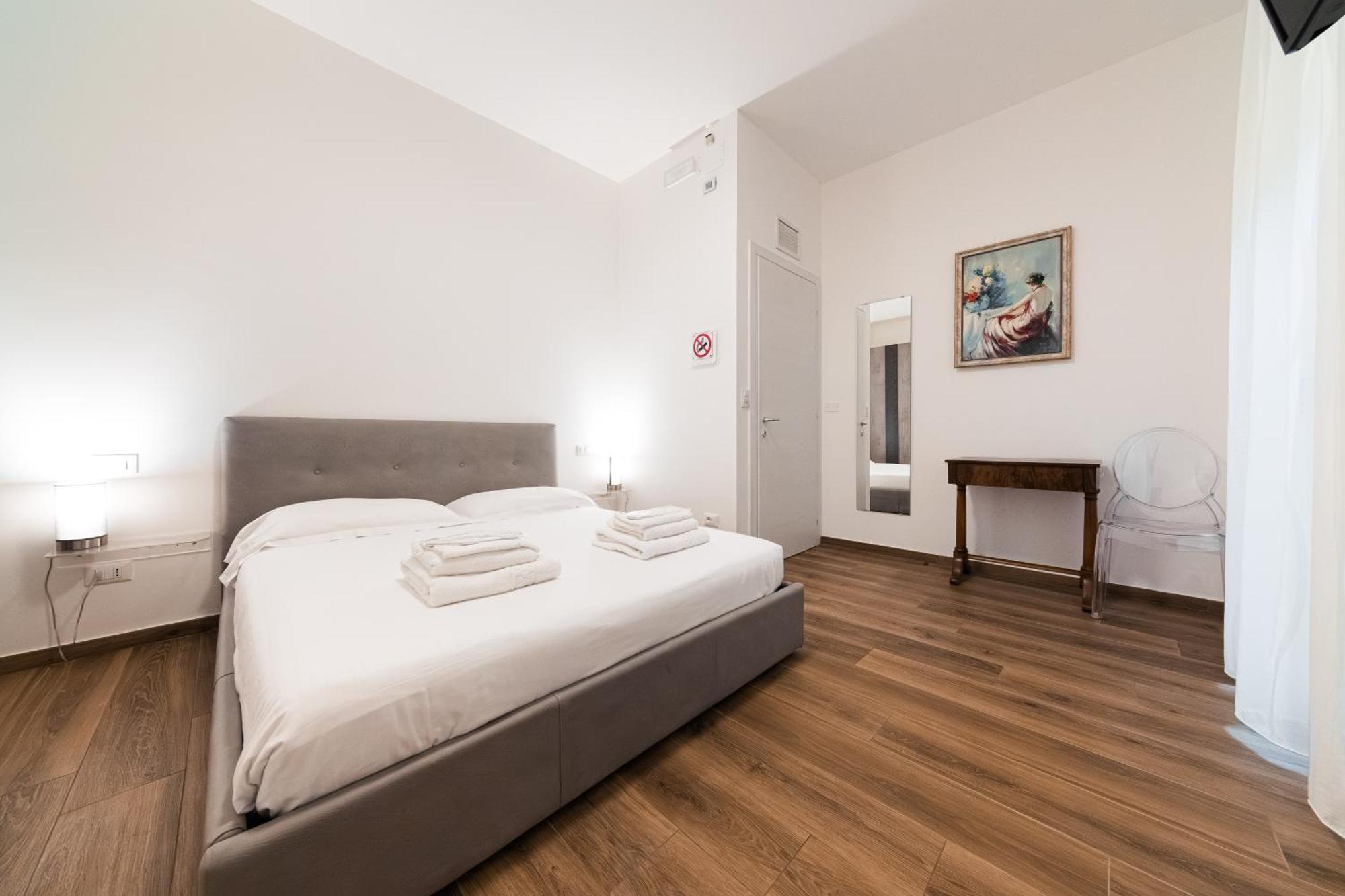 New - Venturini Suites In Bologna Centre ภายนอก รูปภาพ
