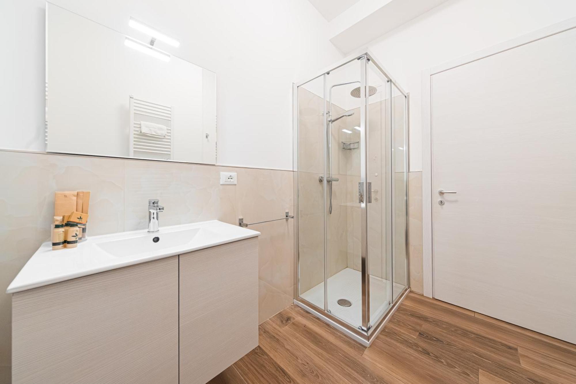 New - Venturini Suites In Bologna Centre ภายนอก รูปภาพ