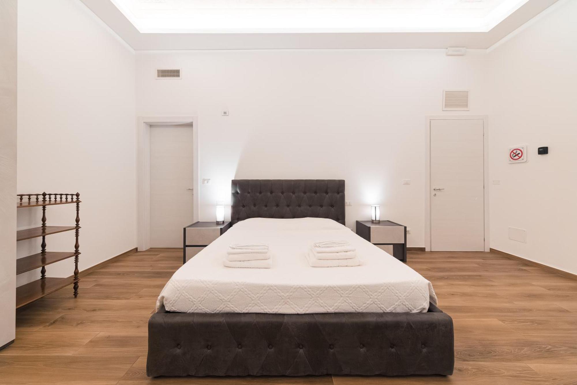 New - Venturini Suites In Bologna Centre ภายนอก รูปภาพ