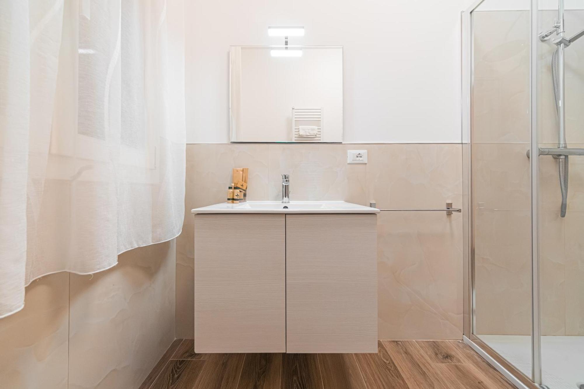 New - Venturini Suites In Bologna Centre ภายนอก รูปภาพ