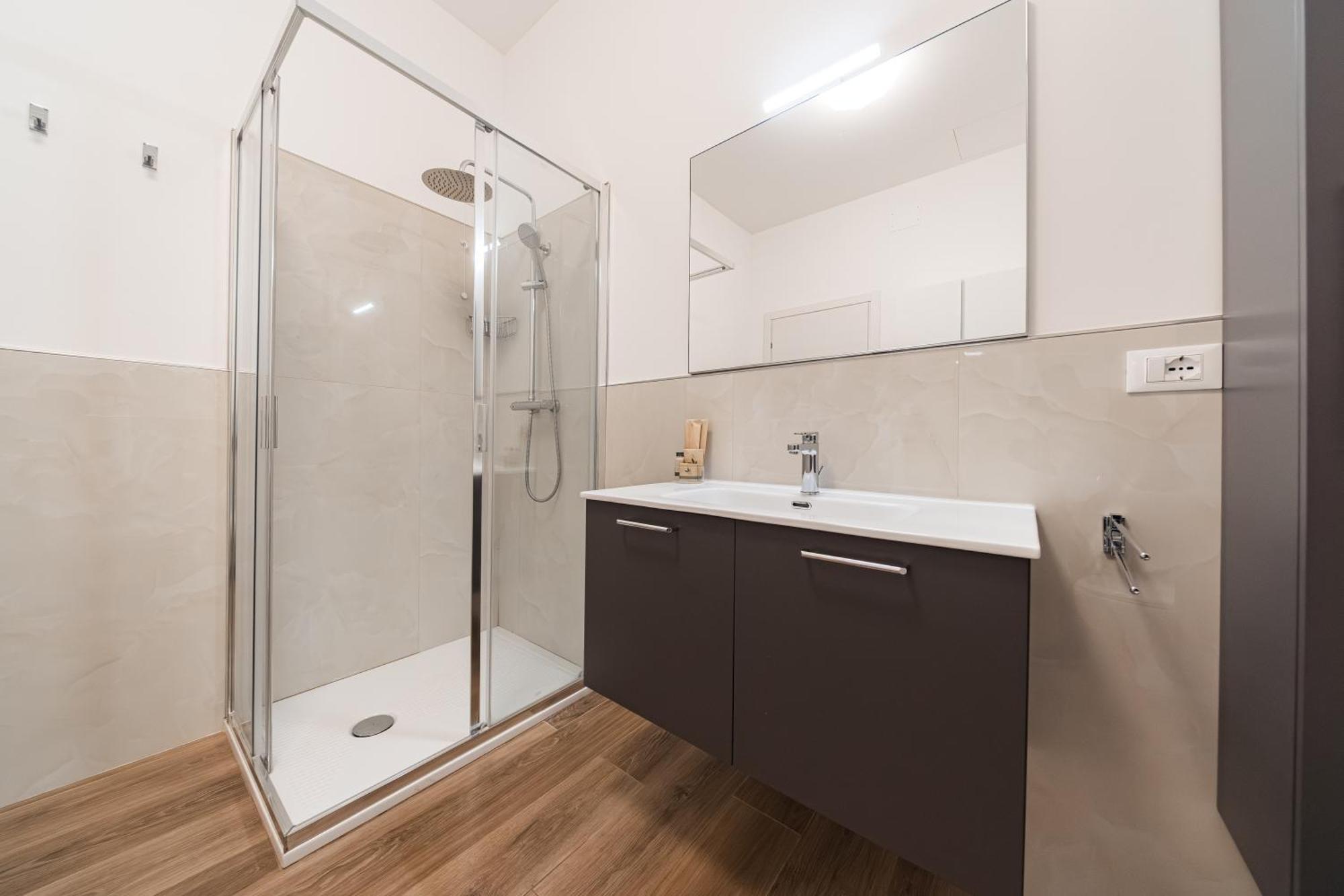New - Venturini Suites In Bologna Centre ภายนอก รูปภาพ