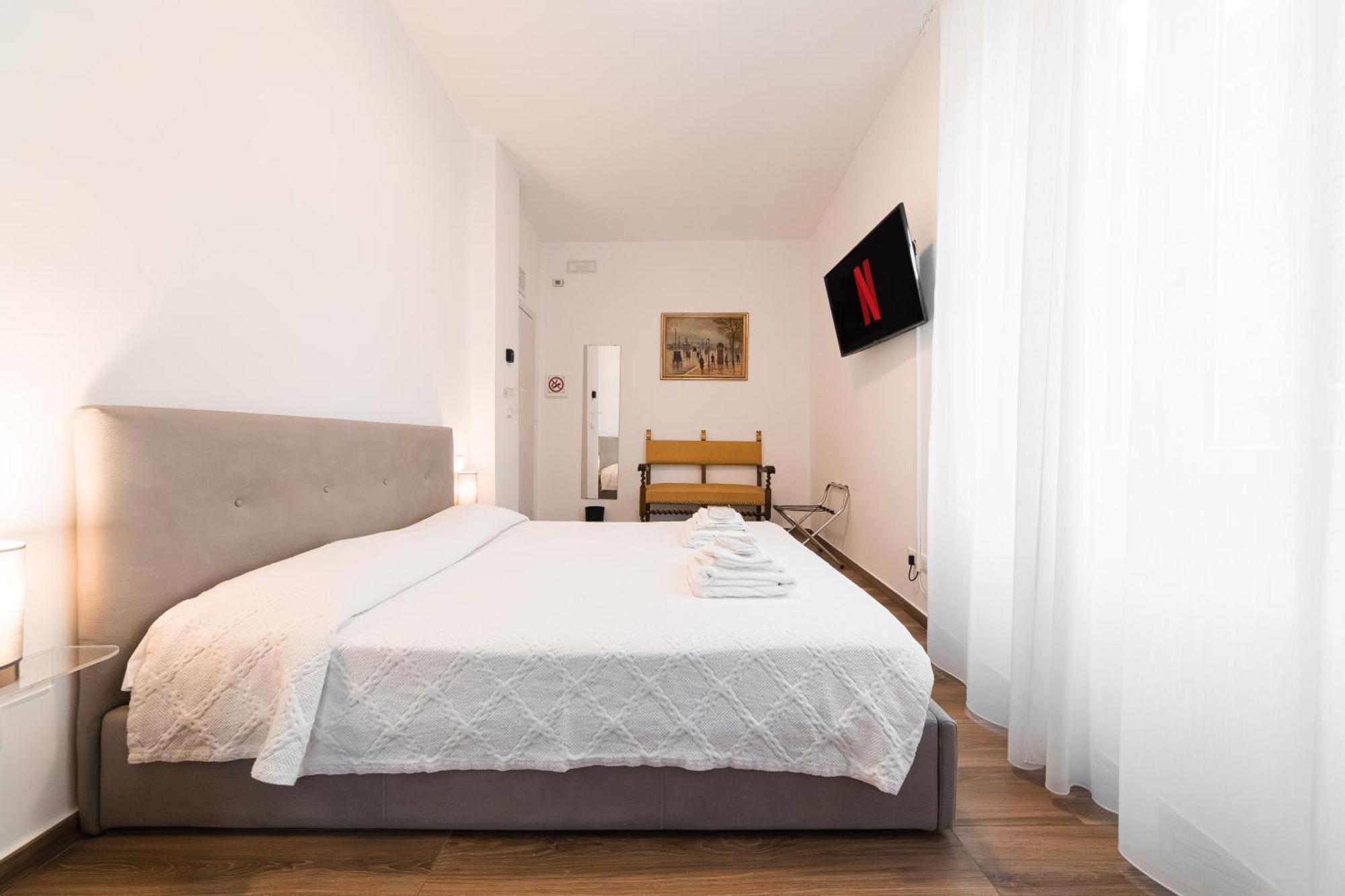 New - Venturini Suites In Bologna Centre ภายนอก รูปภาพ