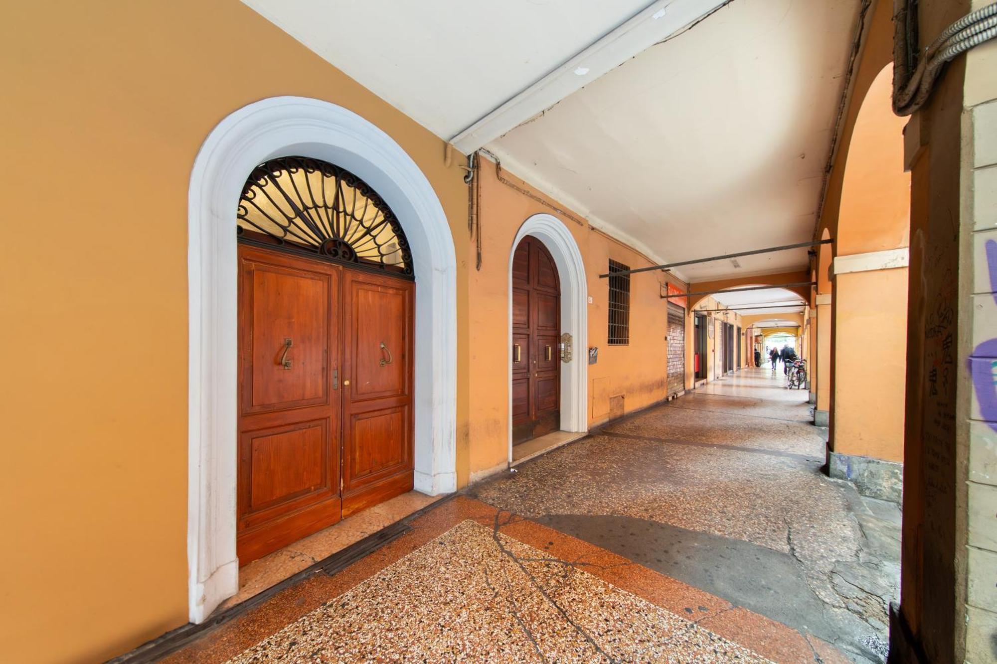 New - Venturini Suites In Bologna Centre ภายนอก รูปภาพ